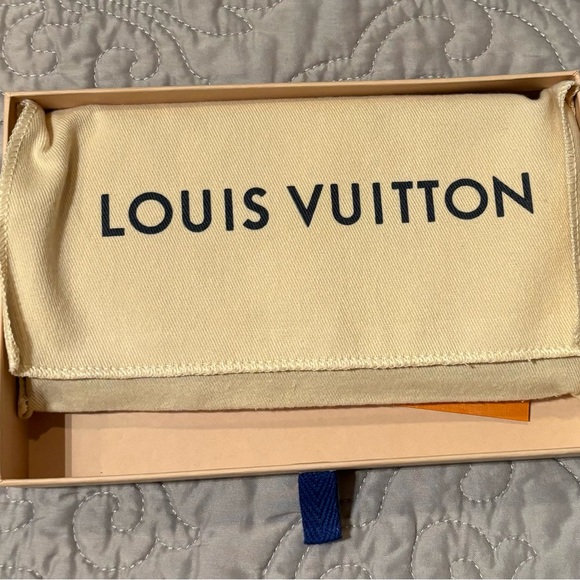 LOUIS VUITTON Empreinte Emilie Wallet Black Wallet Box & Dust bag - Picture 13 of 15